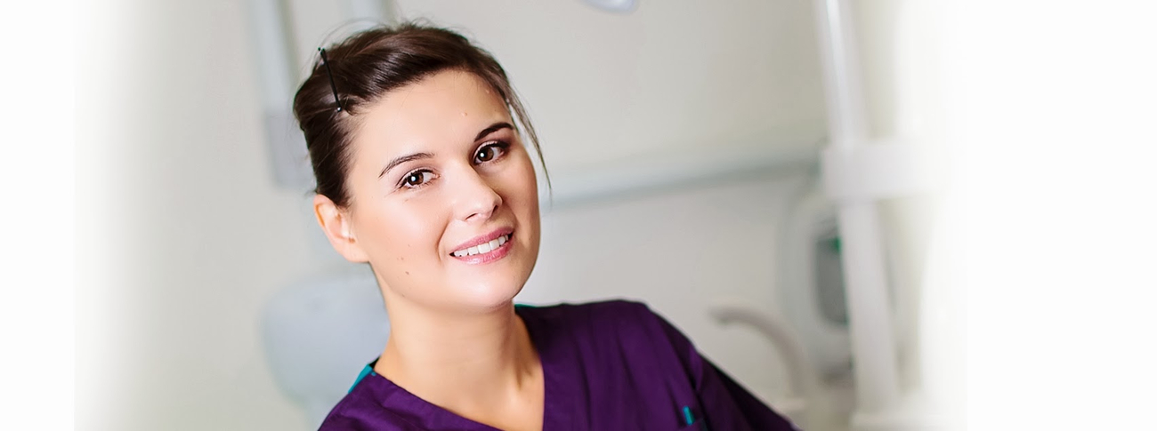 Zdjęcie na okładce dla Dental Care 32 - Implanty, Licówki, Bonding, Ortodoncja